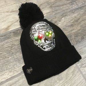 Betsey Johnson *LIGHT UP* Skull Sequin Winter Hat